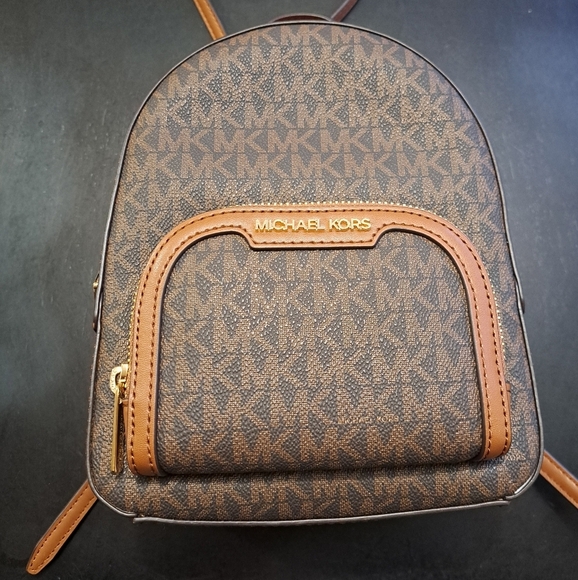 NWT Michael Kors Mini Backpack/Shoulder Bag - Picture 1 of 11
